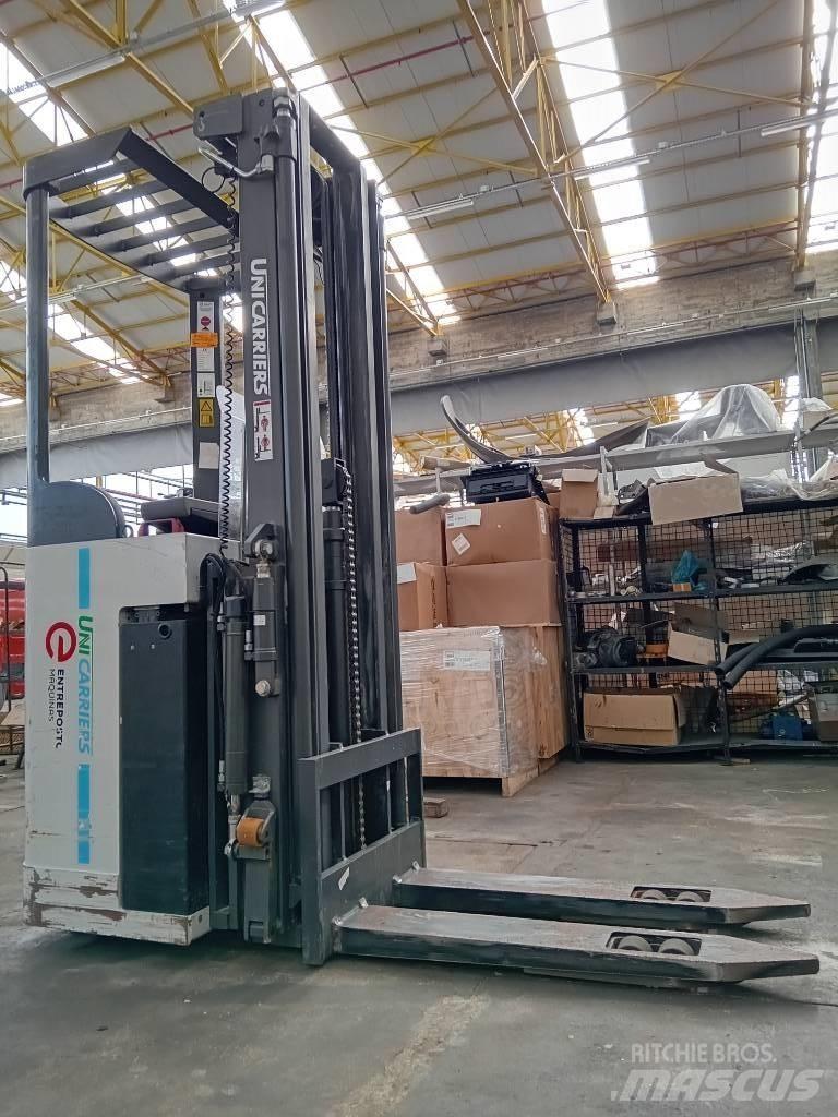 UniCarriers AJN 160 Ajettavat pinoamisvaunut