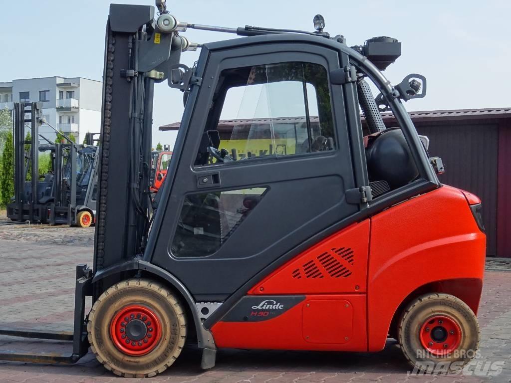 Linde H30T-02 Nestekaasutrukit