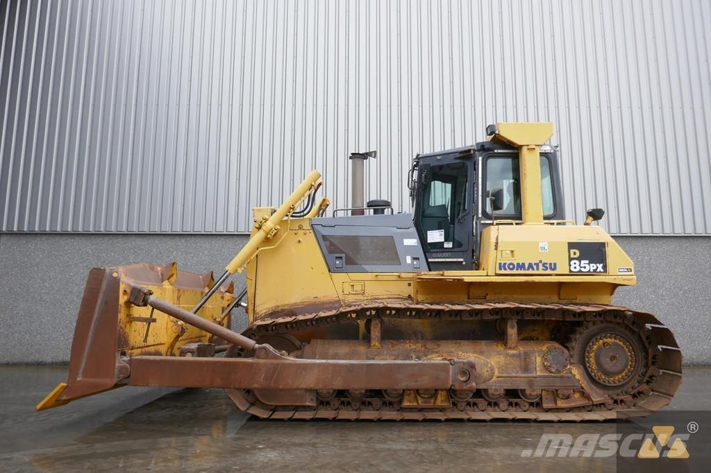 Komatsu D85PX-15 Telaketjupuskutraktorit