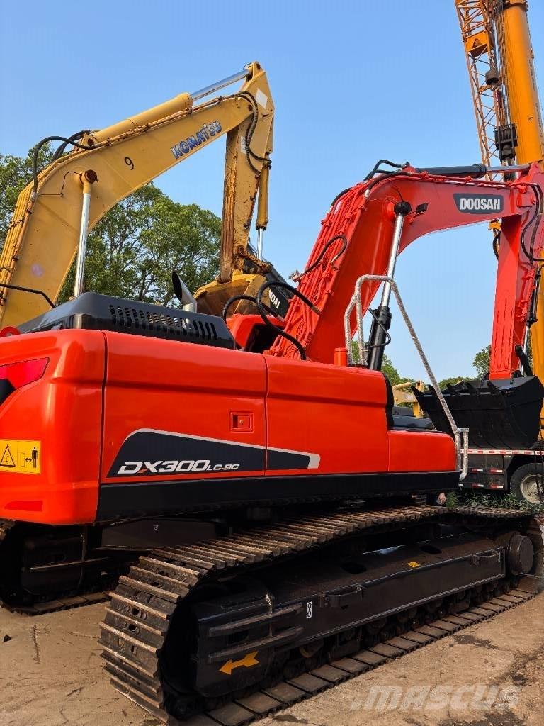 Doosan DX300LC-9C Telakaivukoneet
