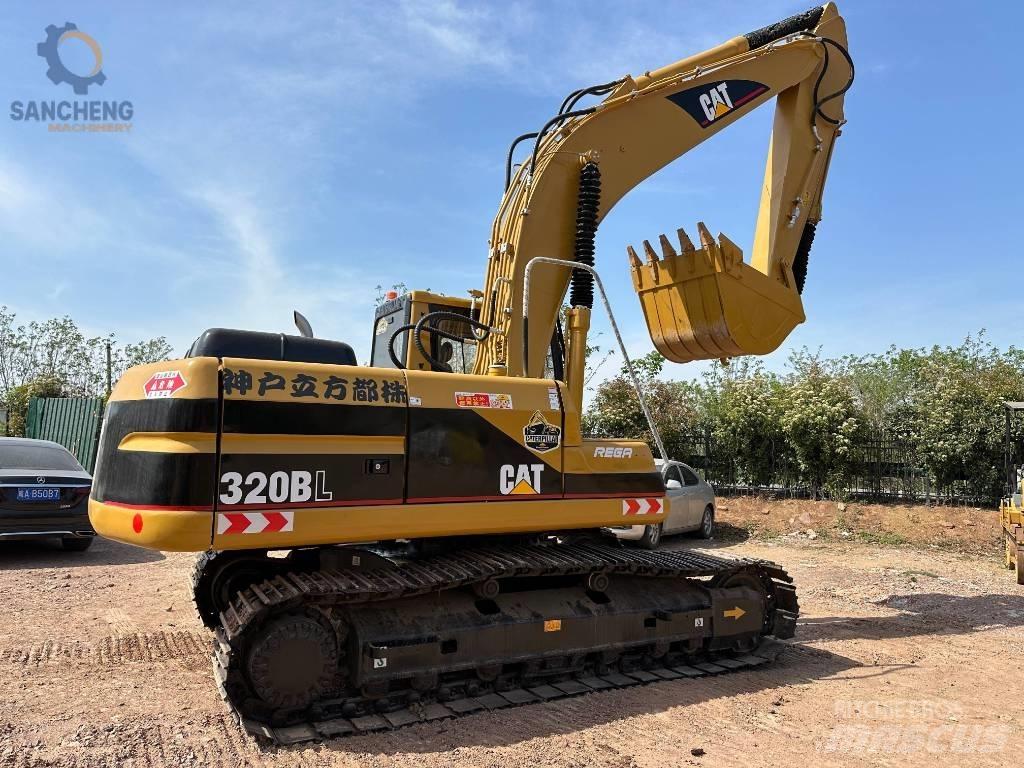 CAT 320 B L Telakaivukoneet