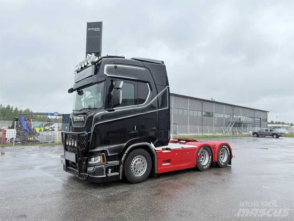 Scania S650 6X4 Vetopöytäautot