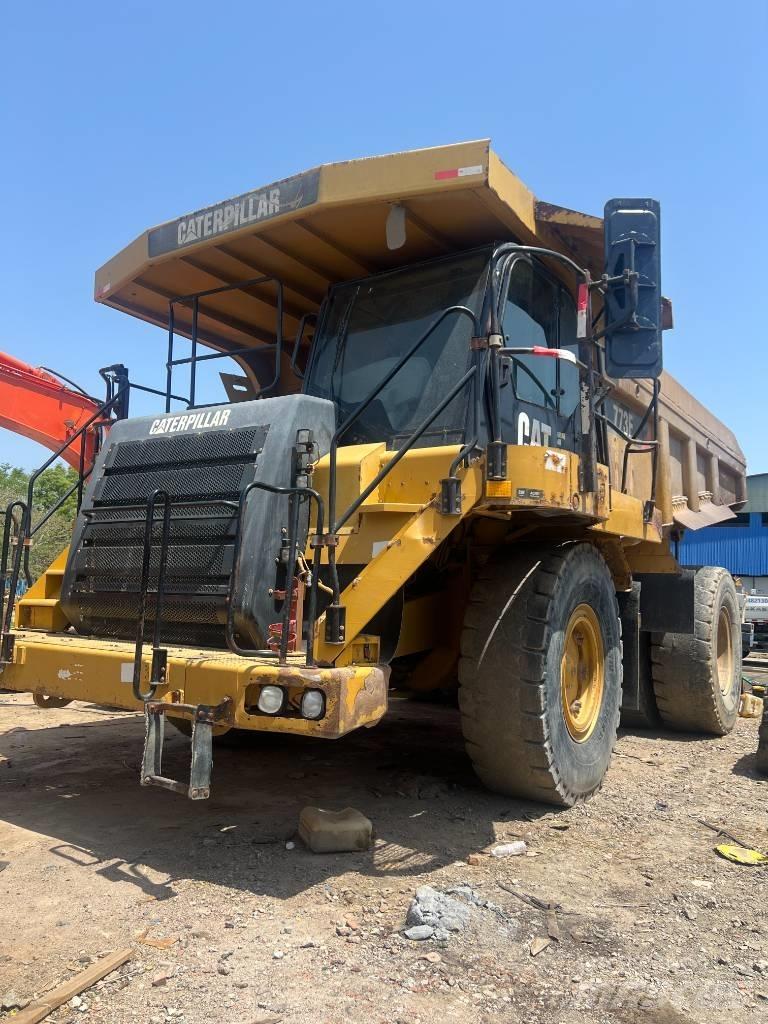 CAT 773F Maansiirtoautot