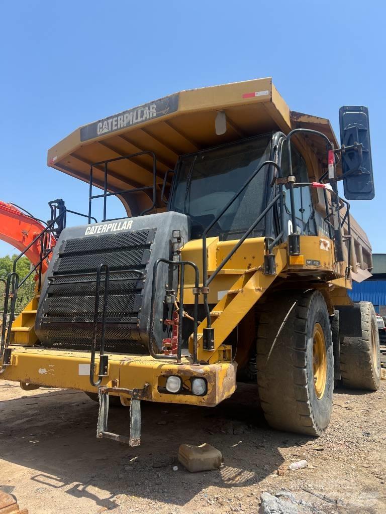 CAT 773F Maansiirtoautot