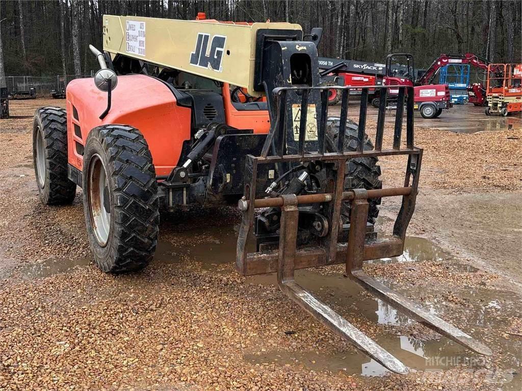 JLG G6-42A Kurottajat