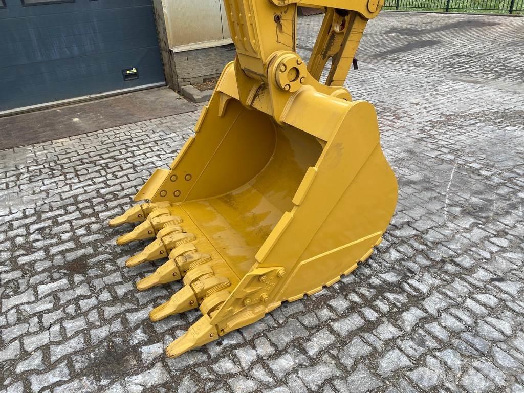 CAT 320D3 Telakaivukoneet