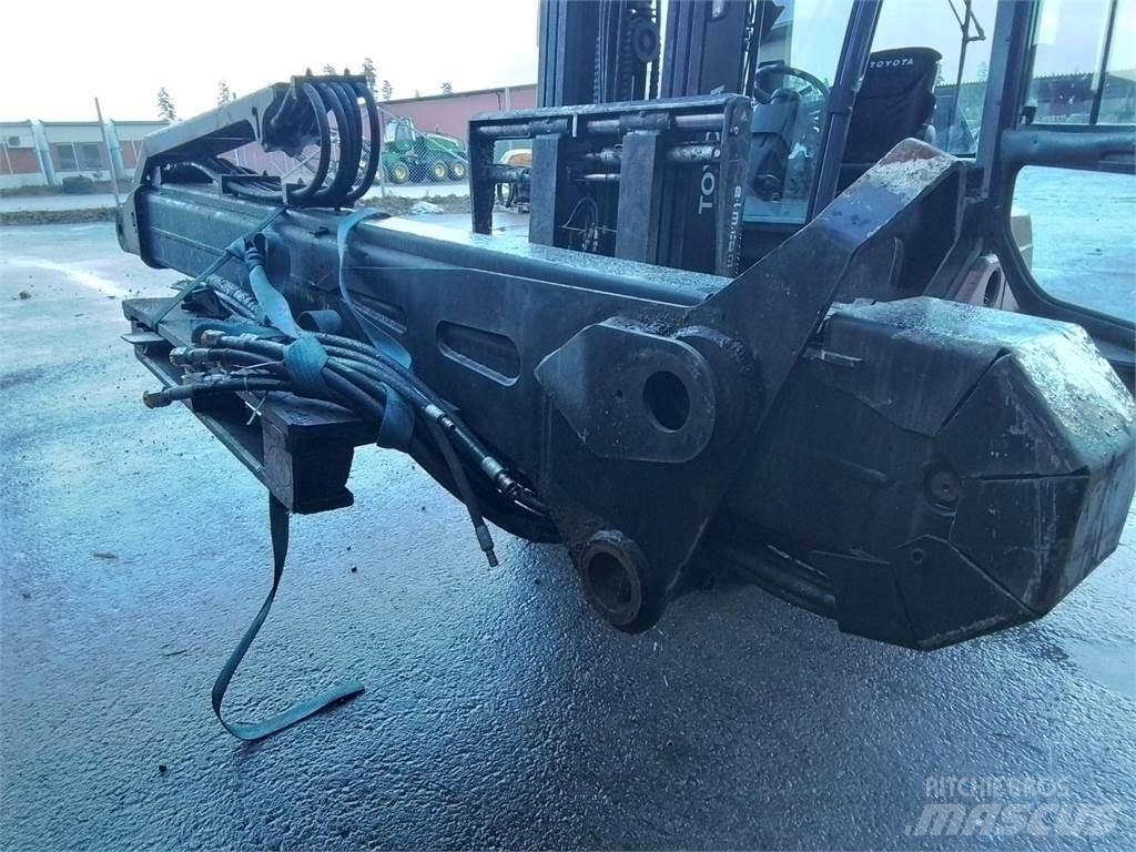 Komatsu 165F Kuormatraktorinosturit