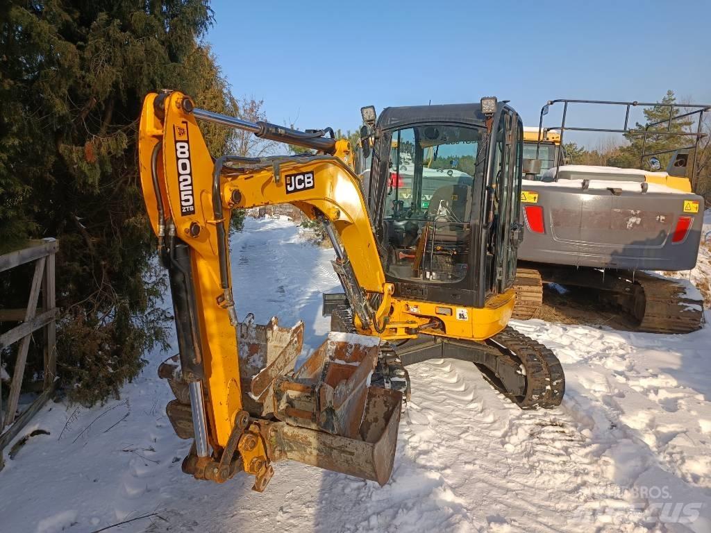 JCB 8025 ZTS Telakaivukoneet