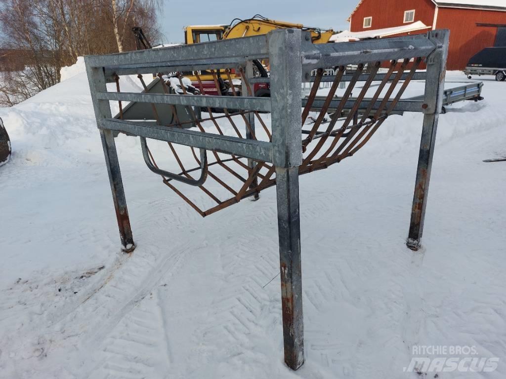 Bala Foderhäck Karjan ruokintalaitteet