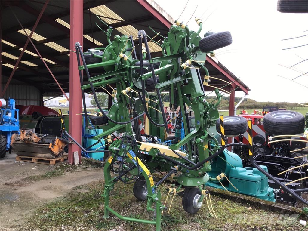 Krone Vendro 820 Pöyhimet ja haravat