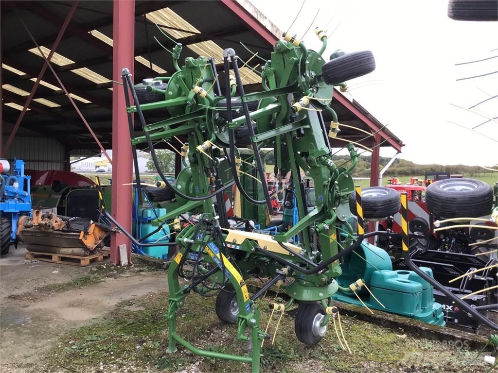 Krone Vendro 820 Pöyhimet ja haravat