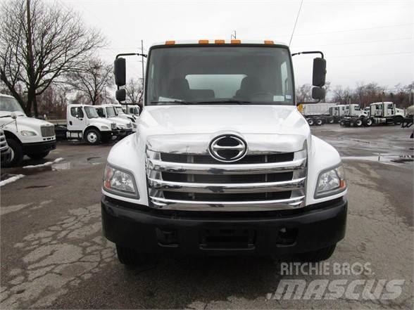 Hino 338 Paine-/imuautot