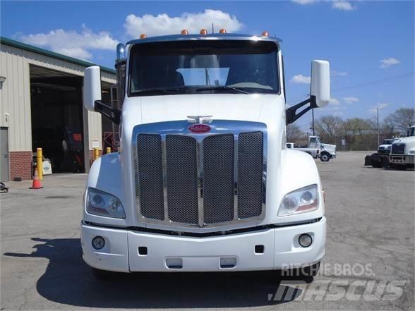 Peterbilt 579 Vetopöytäautot