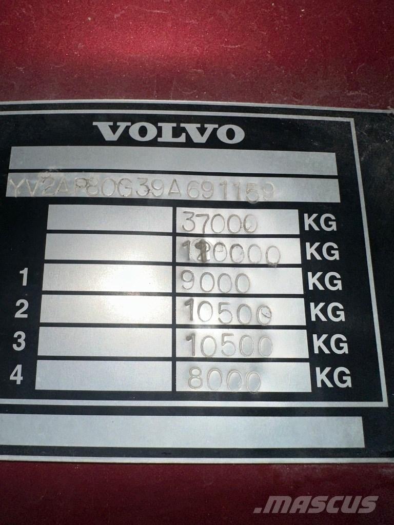 Volvo FH16 600 8x4*4 Vetopöytäautot