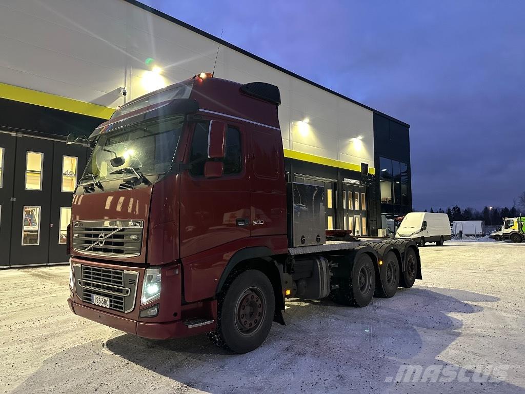 Volvo FH16 600 8x4*4 Vetopöytäautot