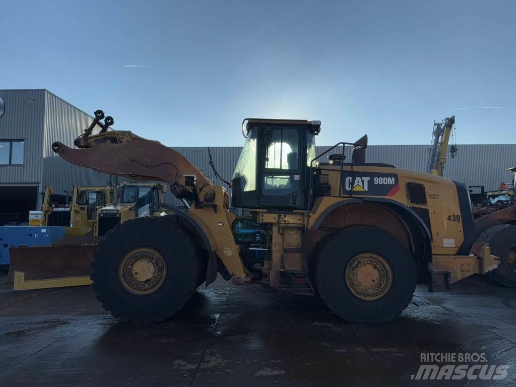 CAT 980M Pyöräkuormaajat