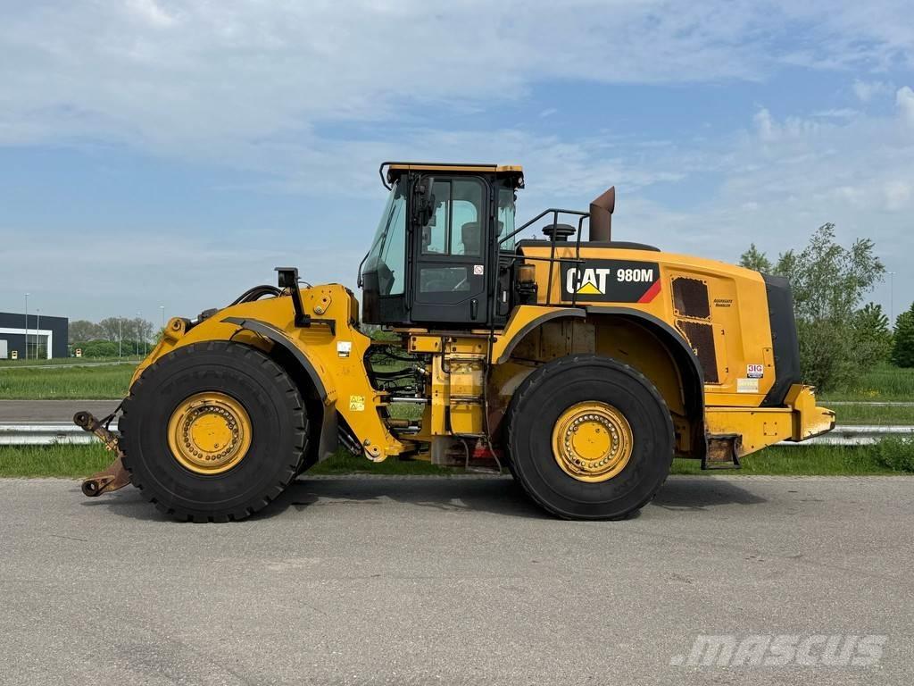 CAT 980M Pyöräkuormaajat