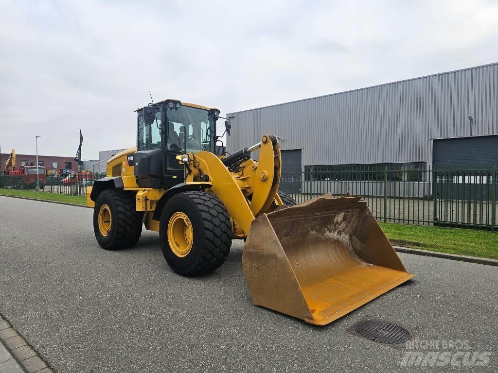 CAT 938 M Pyöräkuormaajat