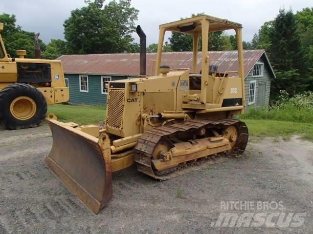 CAT D 3 C Telaketjupuskutraktorit