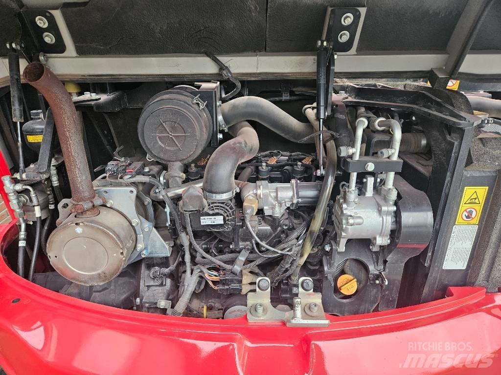 Takeuchi TB250-2 Jätteenkäsittelijät