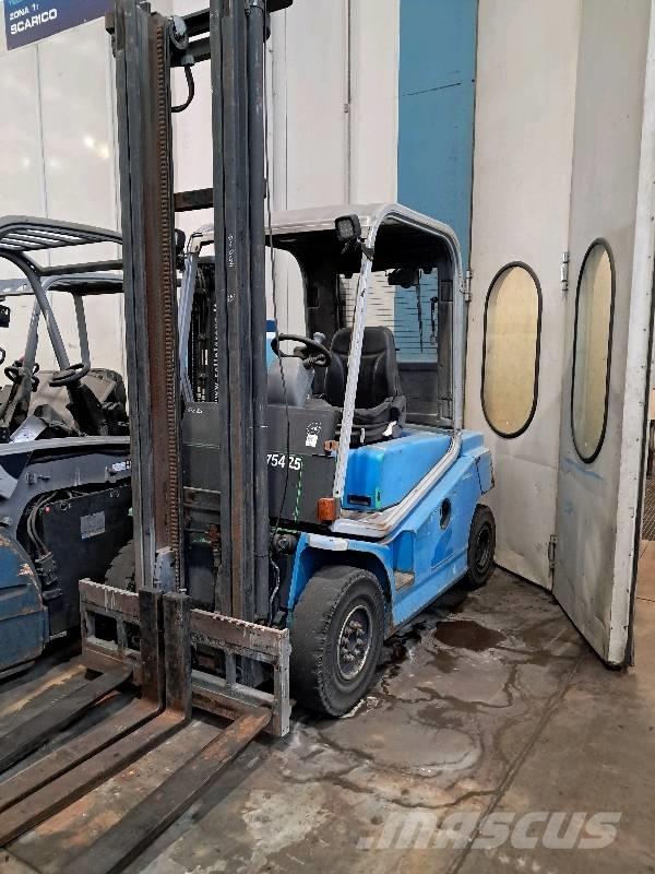 Cesab DRAGO HN 250 Dieseltrukit