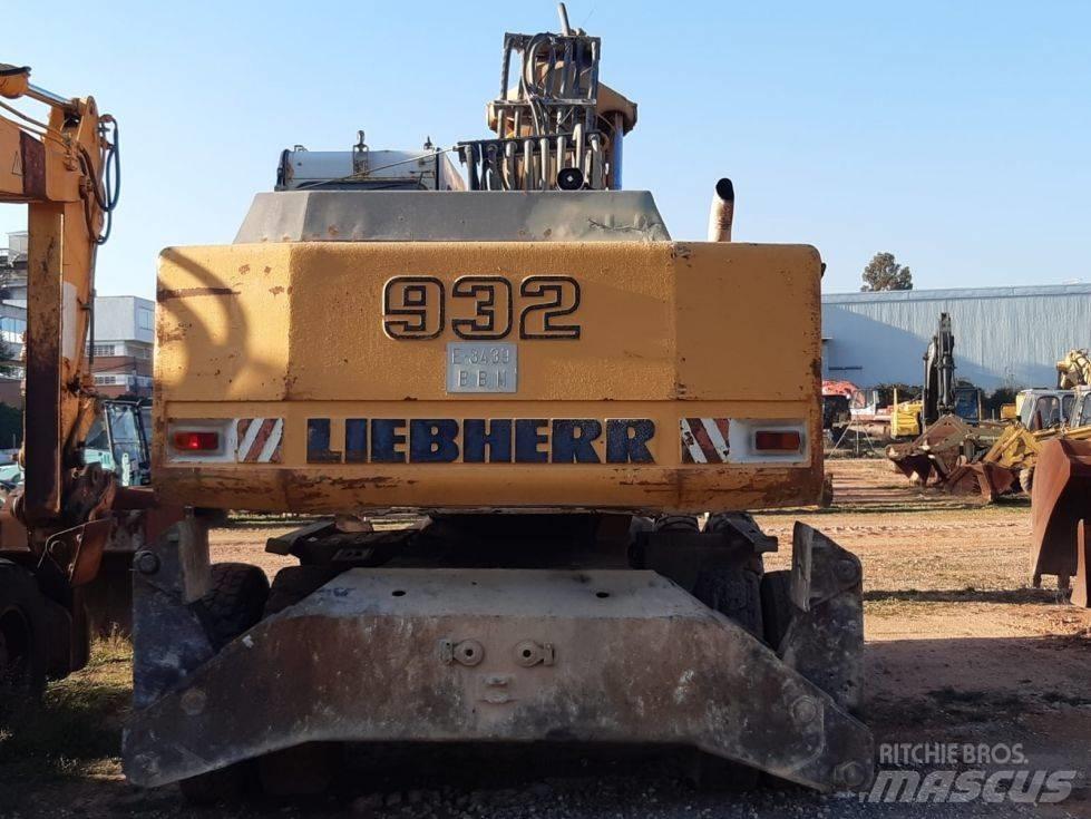 Liebherr A 932 Pyöräkaivukoneet