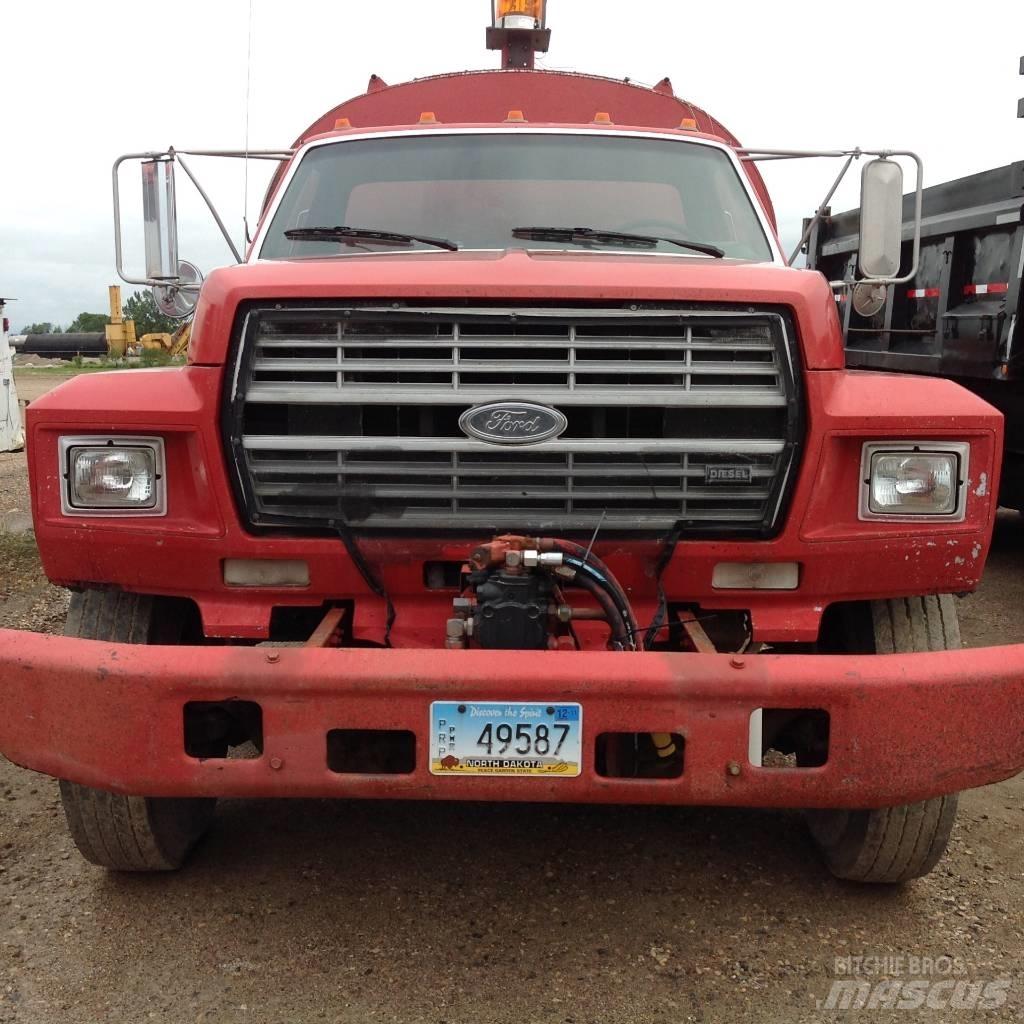 Ford F 700 Betonikuorma-autot