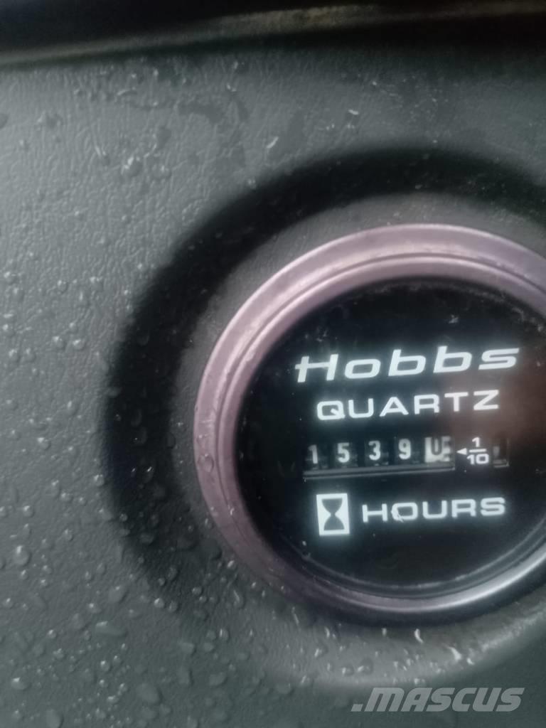 Hyundai 140W-7A Pyöräkaivukoneet