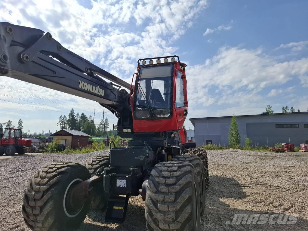 Komatsu 931 XC Harvesterit