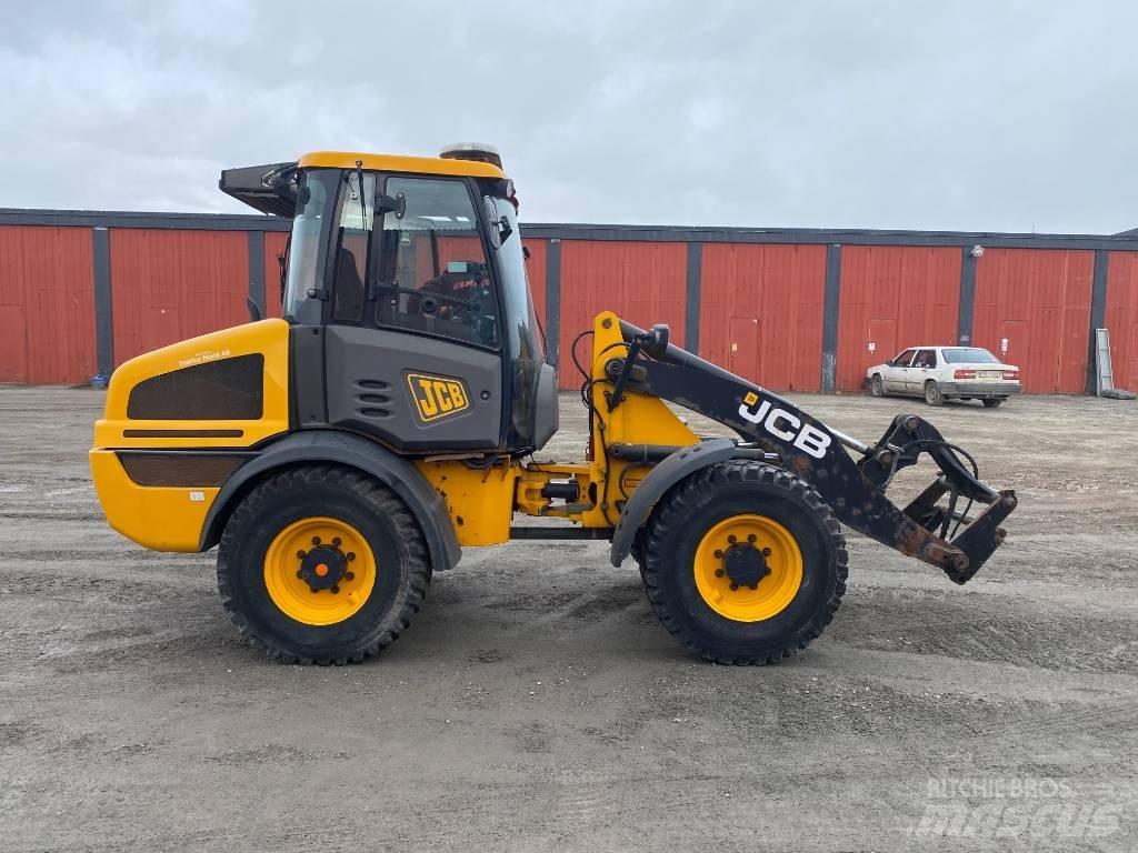 JCB 409 Maatalouskurottajat