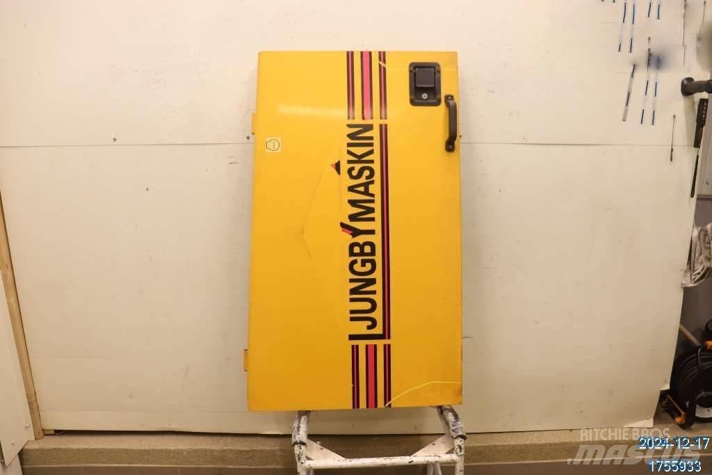 Ljungby L 12 Ohjaamo ja sisusta
