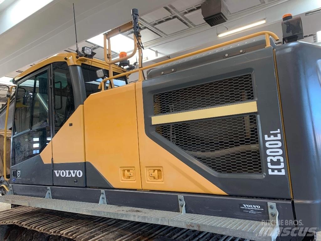 Volvo EC 300 E Telakaivukoneet