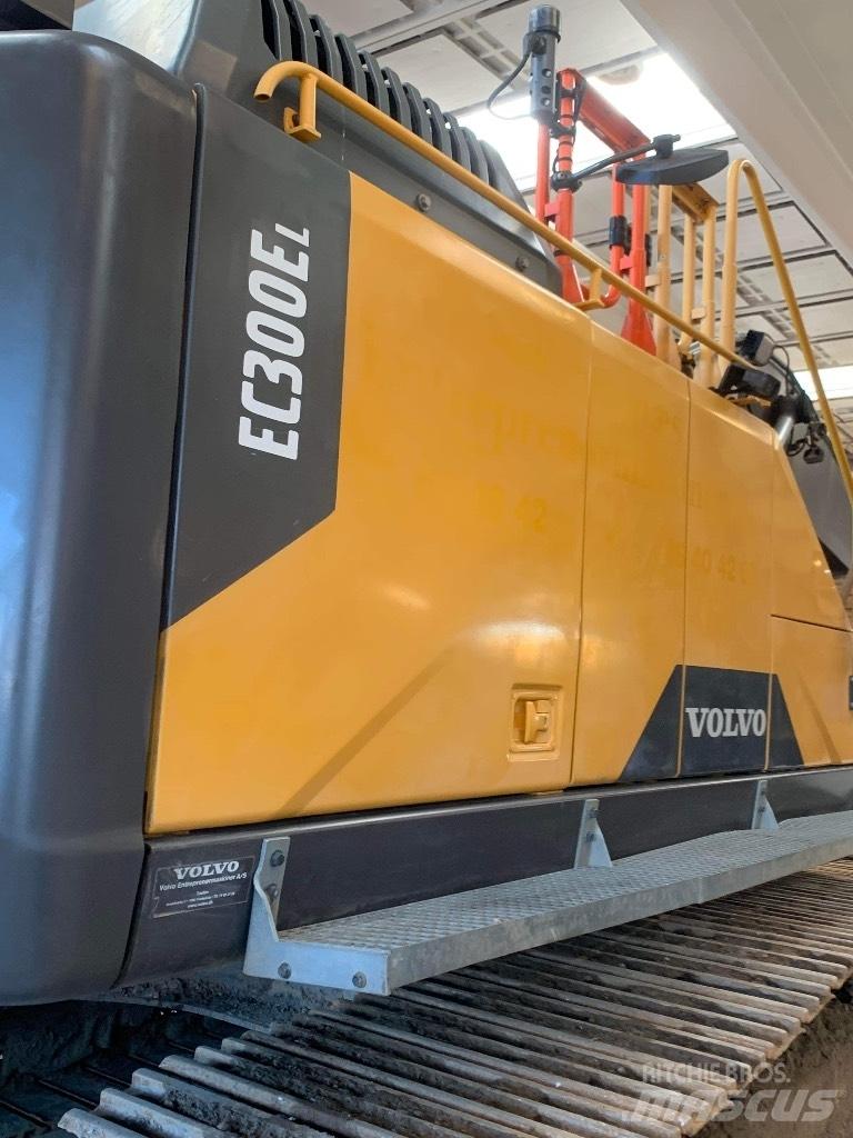 Volvo EC 300 E Telakaivukoneet