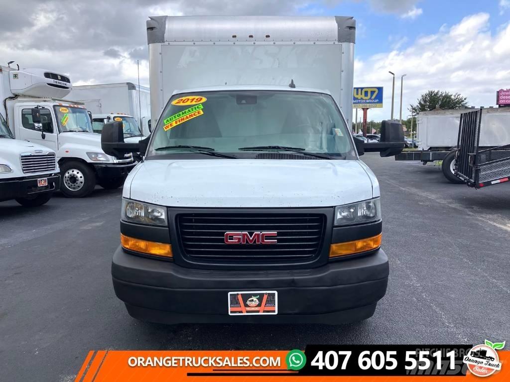 GMC Savana G3500 Pakettiautot