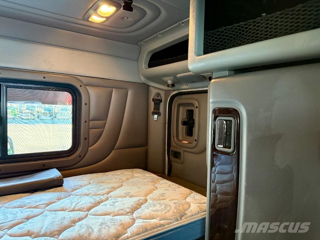 Peterbilt 389 Vetopöytäautot