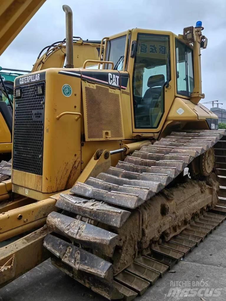 CAT D5N Telaketjupuskutraktorit