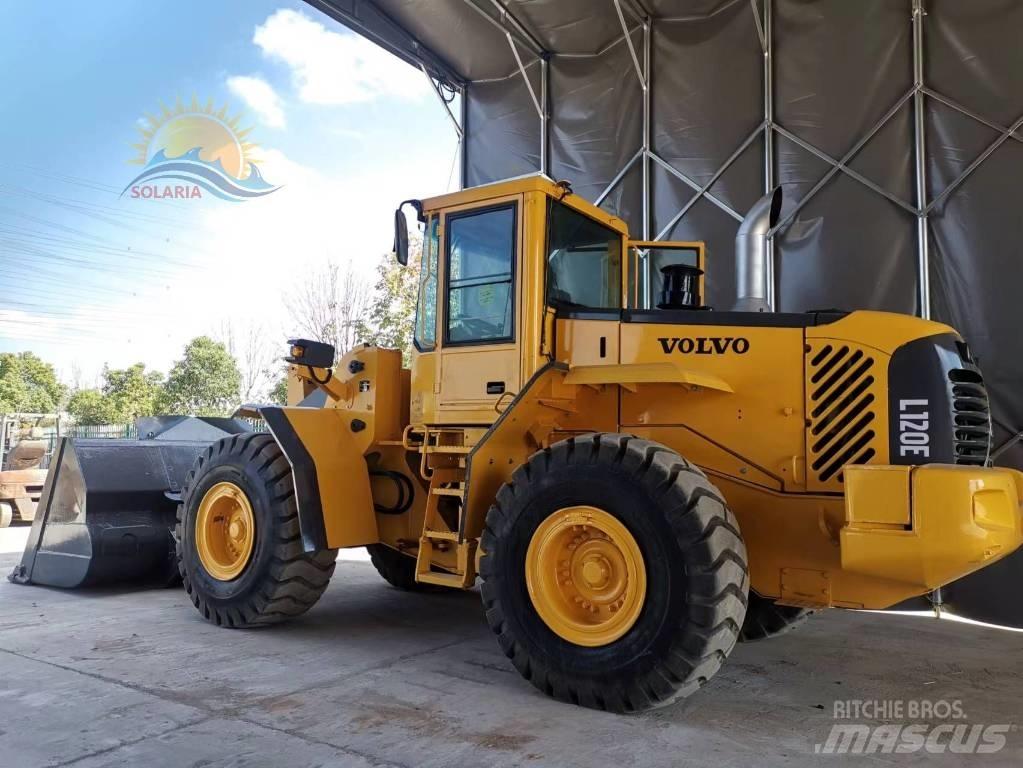 Volvo L 120 E Pyöräkuormaajat