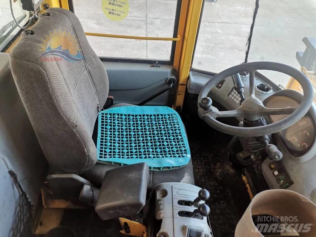 Volvo L 120 E Pyöräkuormaajat
