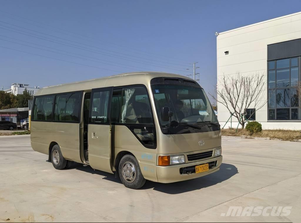  Toyoya Coaster Bus Minibussit