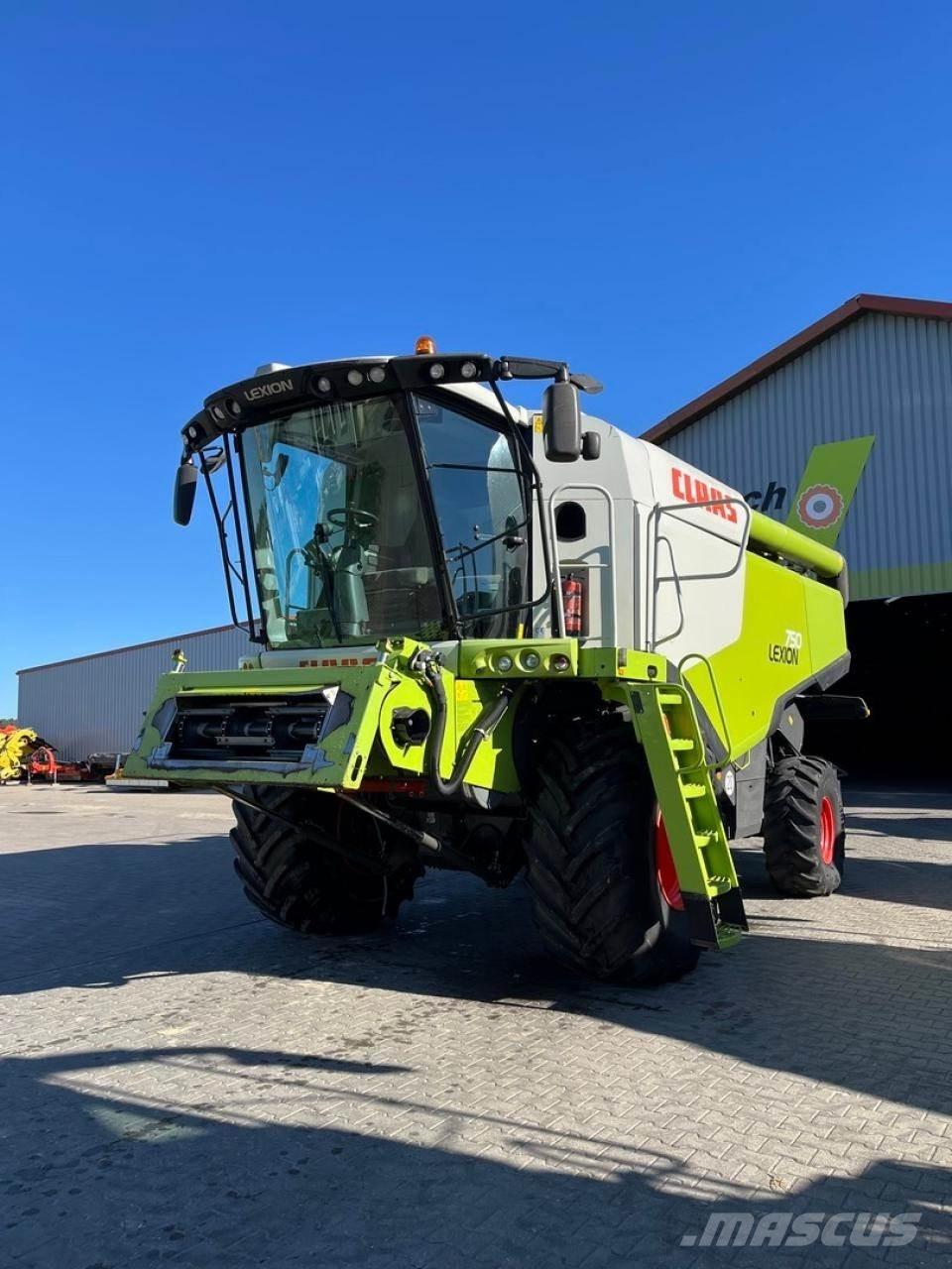CLAAS Lexion 750 Leikkuupuimurit