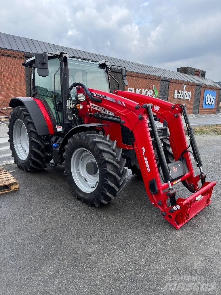Massey Ferguson 5713 Traktorit