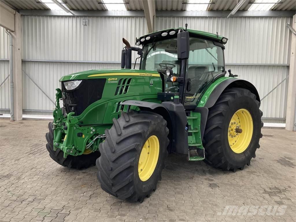 John Deere 6215R Traktorit