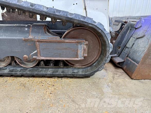 Bobcat T590 Liukuohjatut kuormaajat