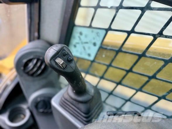 CAT 299D3 XE Liukuohjatut kuormaajat