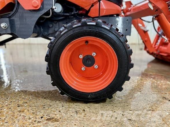Kubota BX23S Kaivurikuormaajat