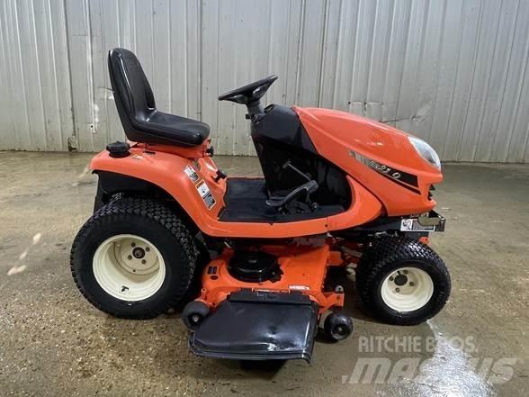 Kubota GR2110 Päältäajettavat ruohonleikkurit