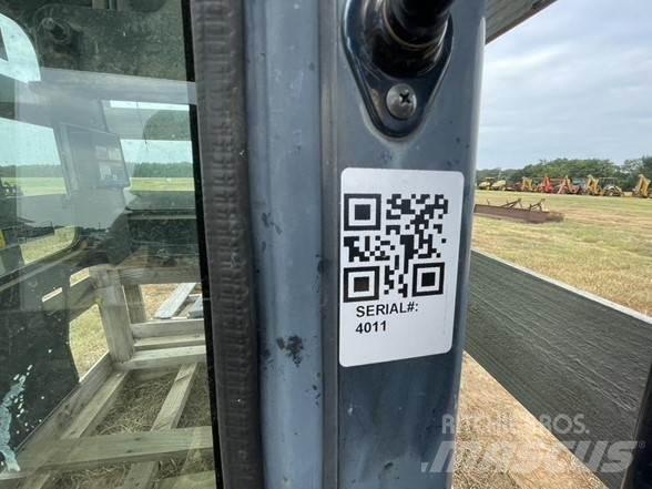 Kubota KX057-4 Ohjaamo ja sisusta