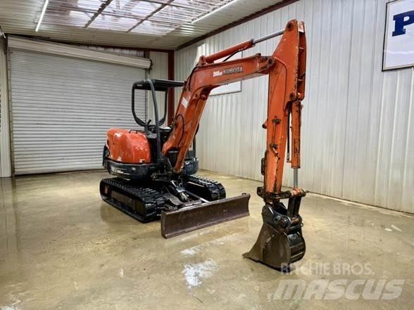 Kubota KX121-3 Minikaivukoneet < 7t