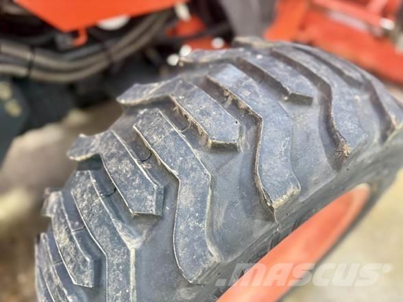 Kubota L39 Kaivurikuormaajat