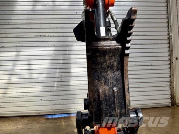 Kubota M62 Kaivurikuormaajat